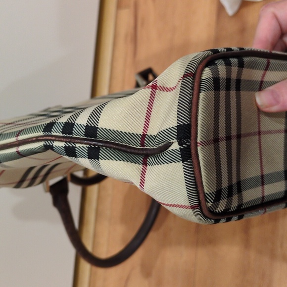 Burberry Nova Check Handbag - Picture 13 of 14